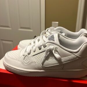 Kid sneakers like new